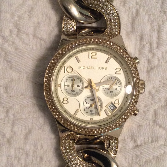 Michael Kors Gold-tone Rhinestone Bracelet Watch - Picture 4 of 7